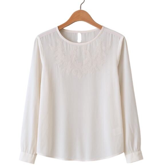 White House Black Market Embroidered Blouse in Cream – EUC Size 12 - Picture 2 of 5